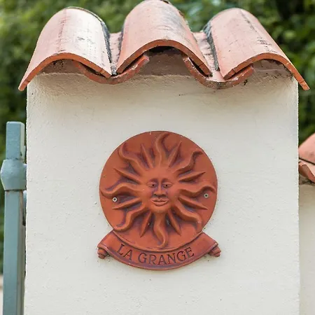 La Grange Vakantiehuis Genouille (Vienne)